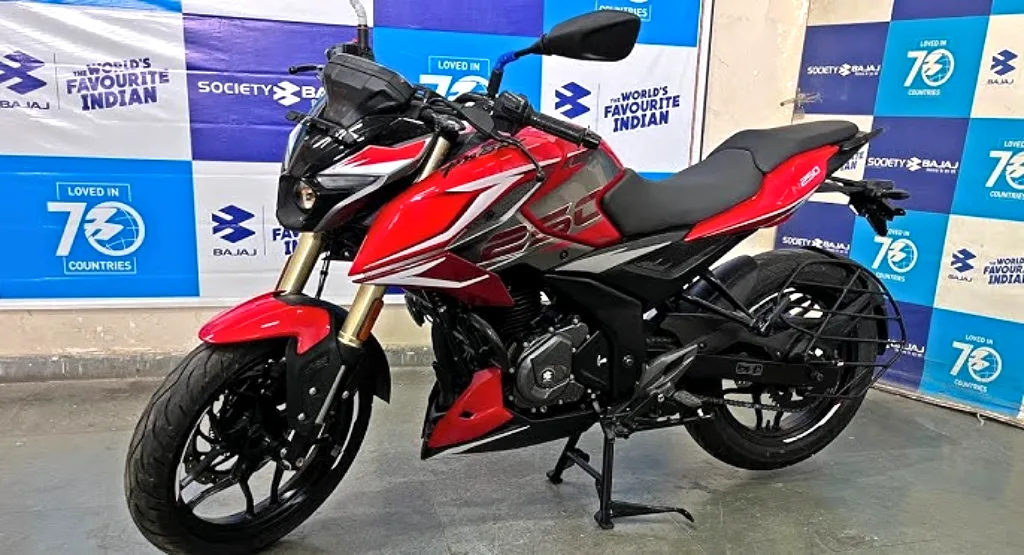 Bajaj Pulsar N250