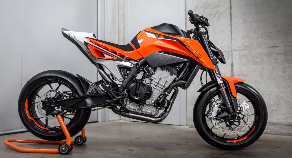 KTM Duke 790