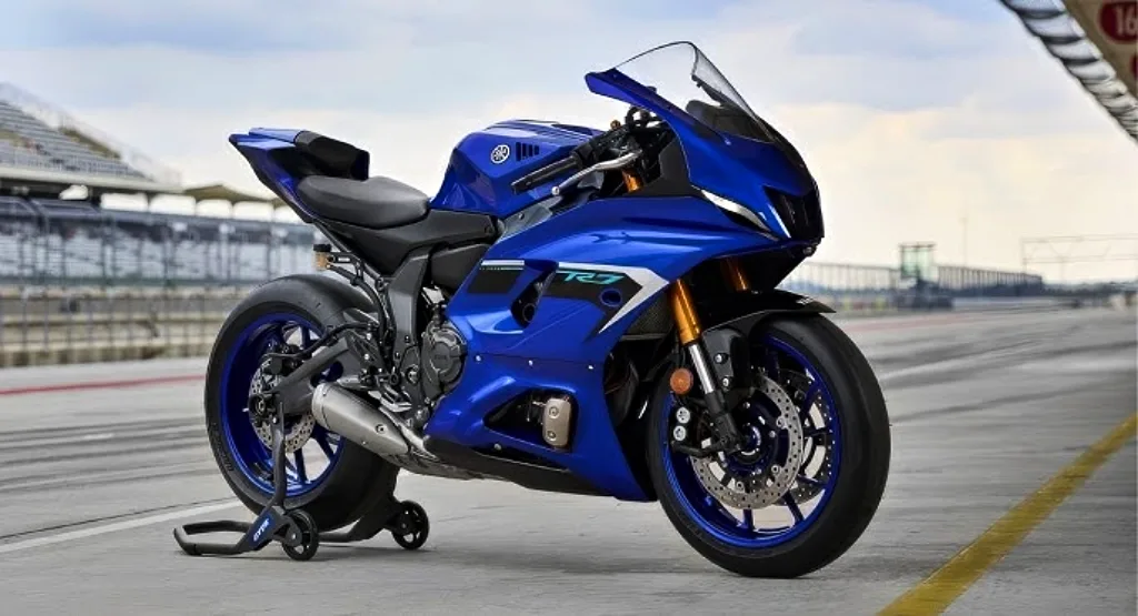 Yamaha R7